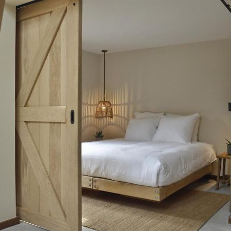 Van Heeckeren Apartments & Suites Buren 뷔런 외부 사진