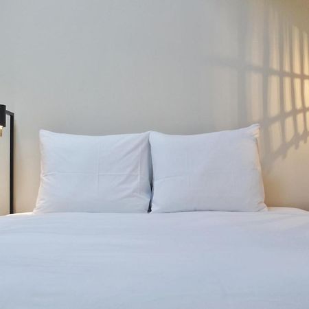 Van Heeckeren Apartments & Suites Buren 뷔런 외부 사진