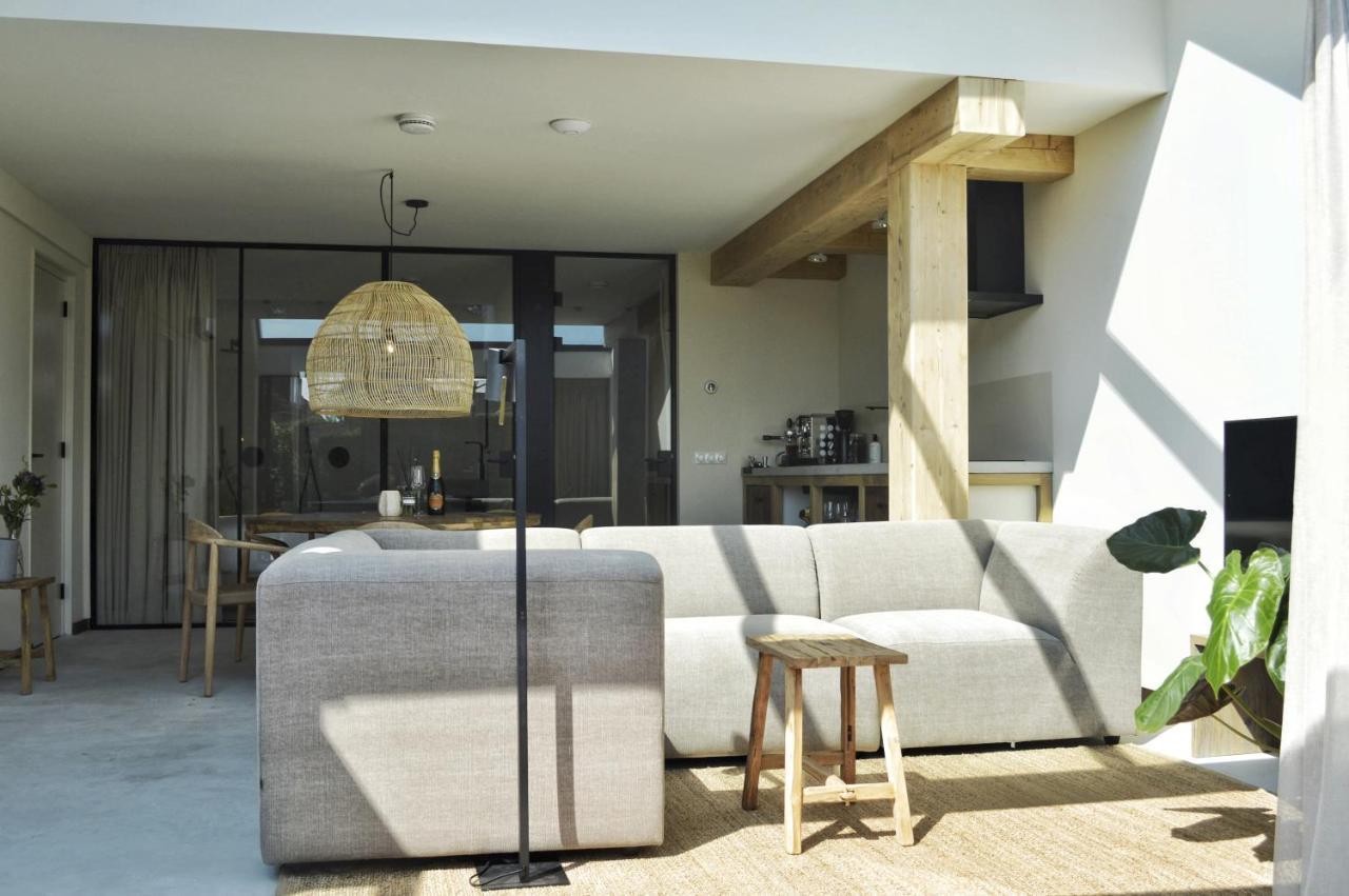 Van Heeckeren Apartments & Suites Buren 뷔런 외부 사진